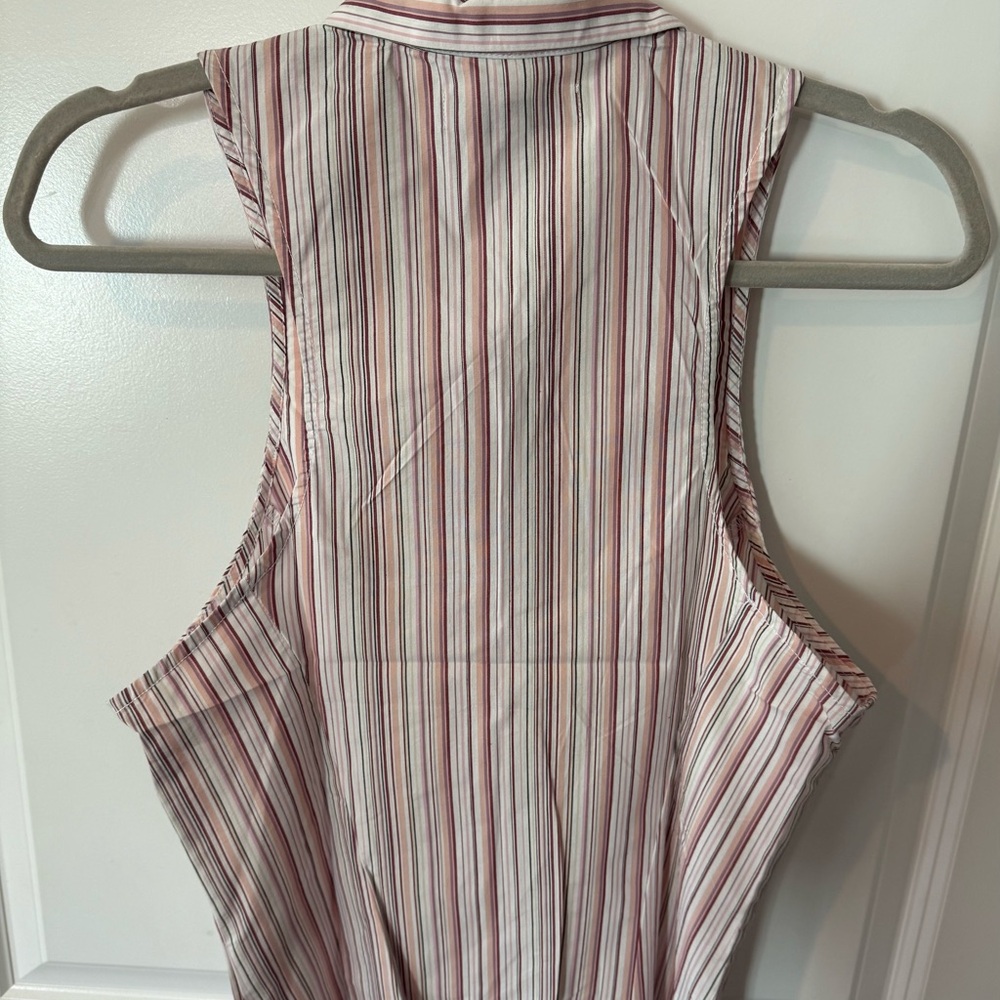 Urban Outfitters Party Girl Sleeveless Button Down Top - Picture 3 of 4